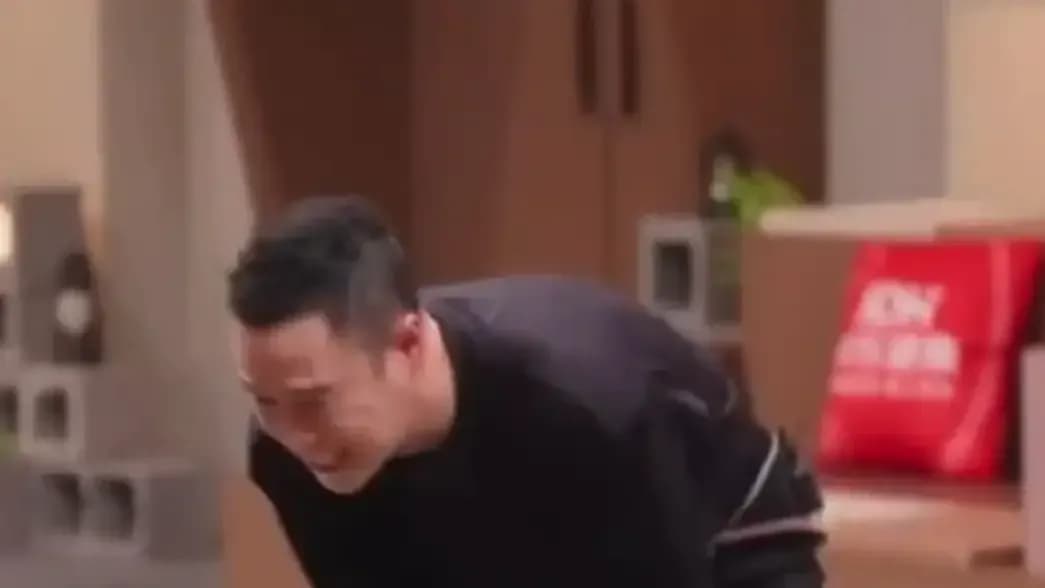 小沈阳直播翻轮胎闪腰求证：现场反应是不是这样