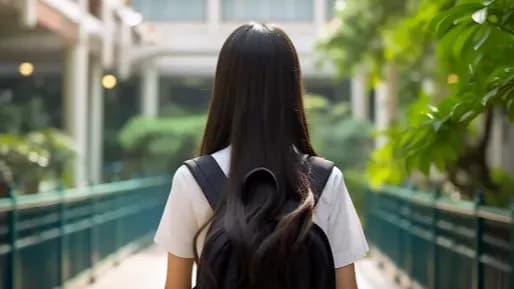 编造女生跳河视频用AI合成：喻某某被行政处罚
