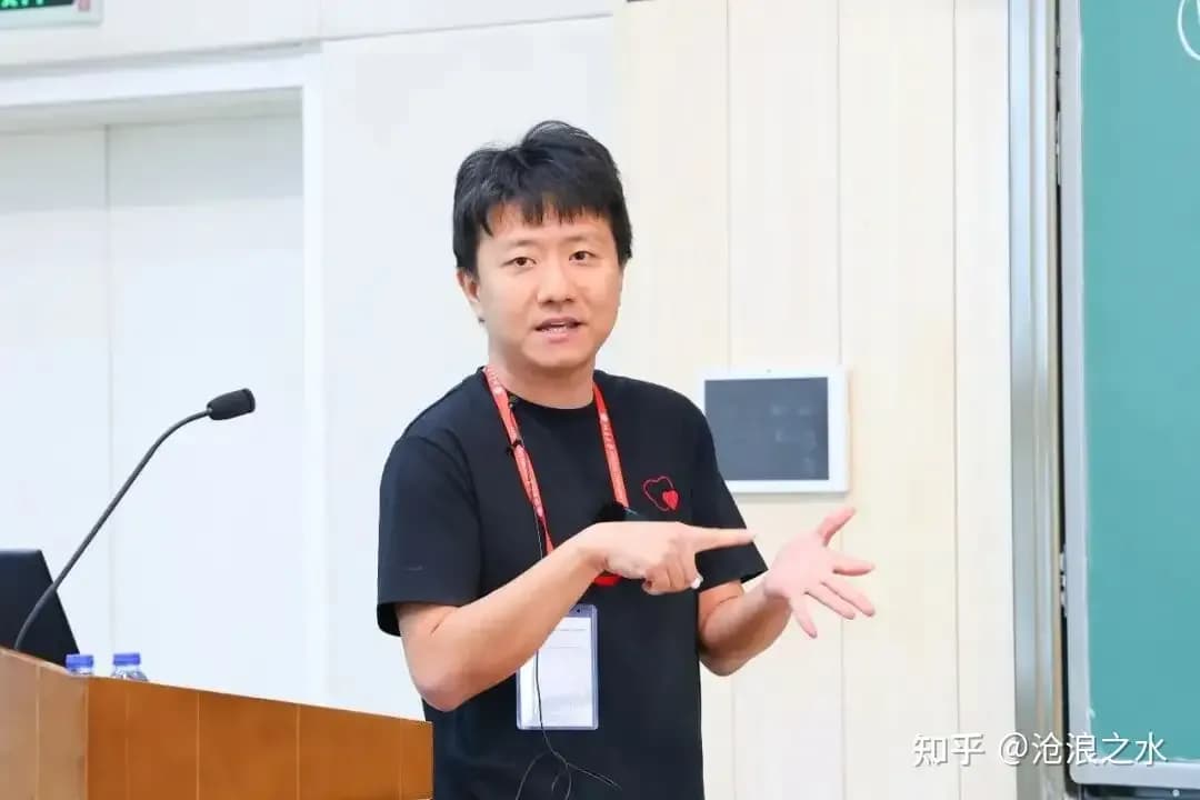 菲尔兹奖得主邓煜知乎走红：科研大神的反差萌日常