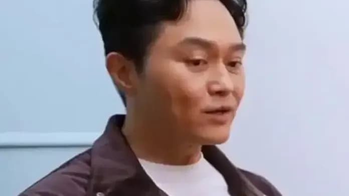 张智霖55岁比19岁儿子：一句玩笑背后的比法