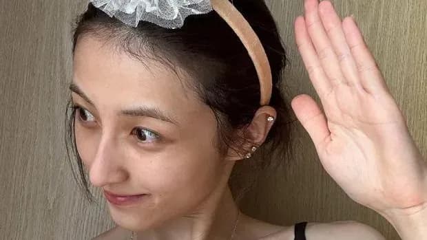 张子枫素颜生日照时间线：25岁这条状态是怎么被聊开的