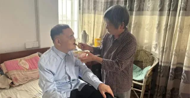 曹辉菊嫁给失明退伍军人48年:三件事看清这个三世同堂的家
