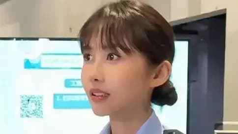 撞脸邱淑贞走红,上海女警开口:别只盯着脸