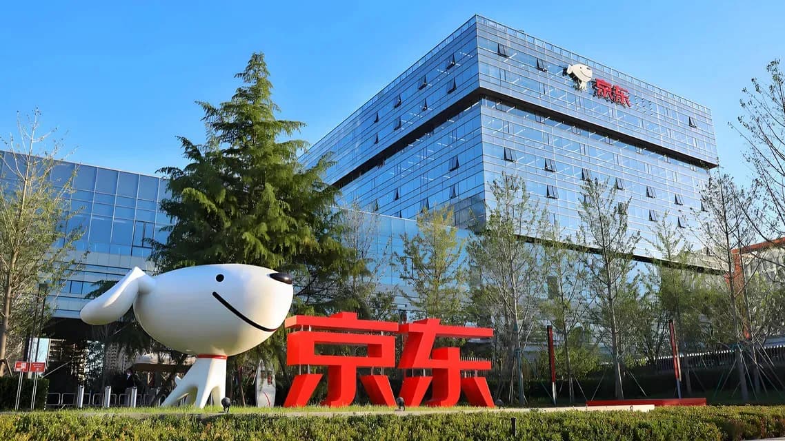 京东员工左琦被诉背后:声明点了什么、没点什么