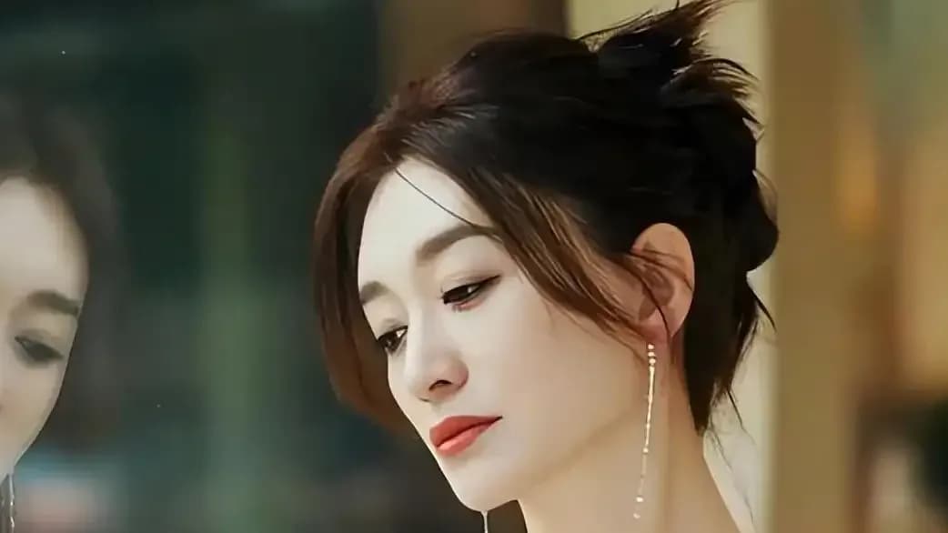 李小冉怒斥离婚追责传闻实锤了吗:凌晨回应拆三层