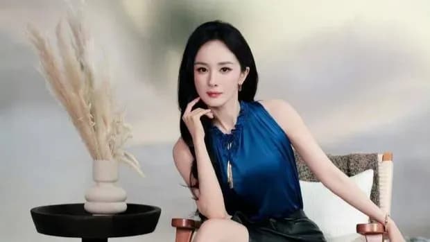 杨幂彭小苒鞠婧祎同日路透背后:三套造型对比图什么