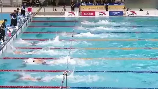 游出51.44拿下100混金牌:潘展乐领先汪顺0.18秒