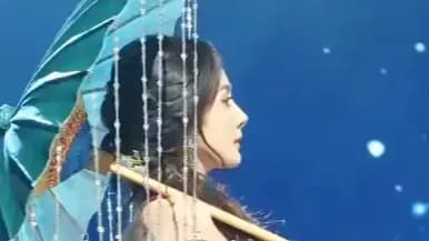 杨幂撑伞伴舞《茉莉雨》曝出:「江南美人」站得住吗